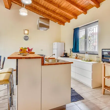 Holiday home Stunning In Castiglione Di S With Wifi *