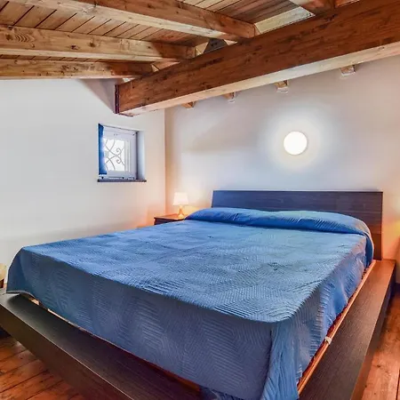 Stunning In Castiglione Di S With Wifi Holiday home Solicchiata