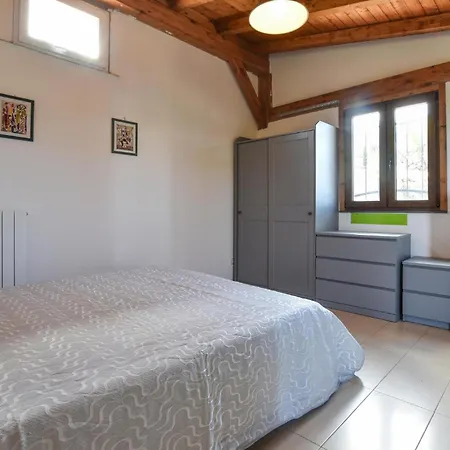 Holiday home Stunning In Castiglione Di S With Wifi Solicchiata