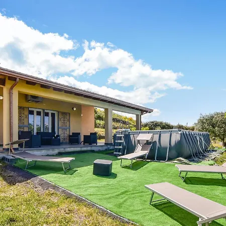 Holiday home Stunning In Castiglione Di S With Wifi